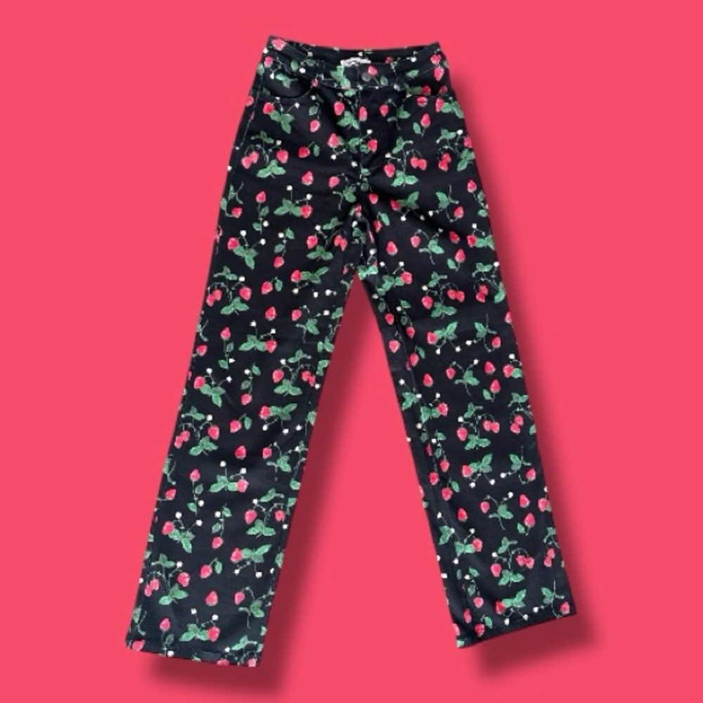 NWOT Vernacular Strawberry Straight Leg Pants. 🍓Size XS (26” Waist) - Picture 2 of 12